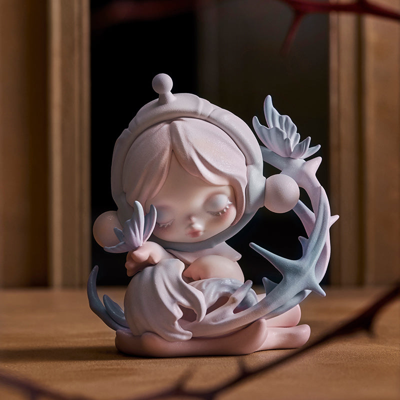 SKULLPANDA The Paradox: Spin a Cocoon series design. One blind box contains one random figure; pictured design not guaranteed.
