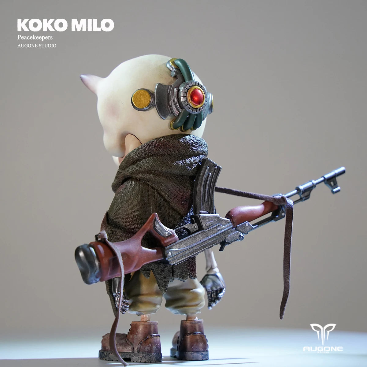 KOKOMILO Peacekeeping Soldier Figure — Peacekeeping Soldier — detail view | KikiBuddies