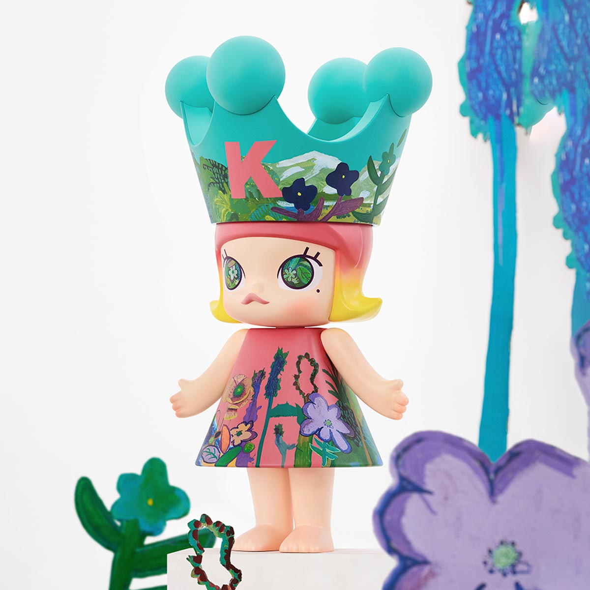 MEGA ROYAL MOLLY 1000% Childishness 2026 fixed figure, three-quarter view