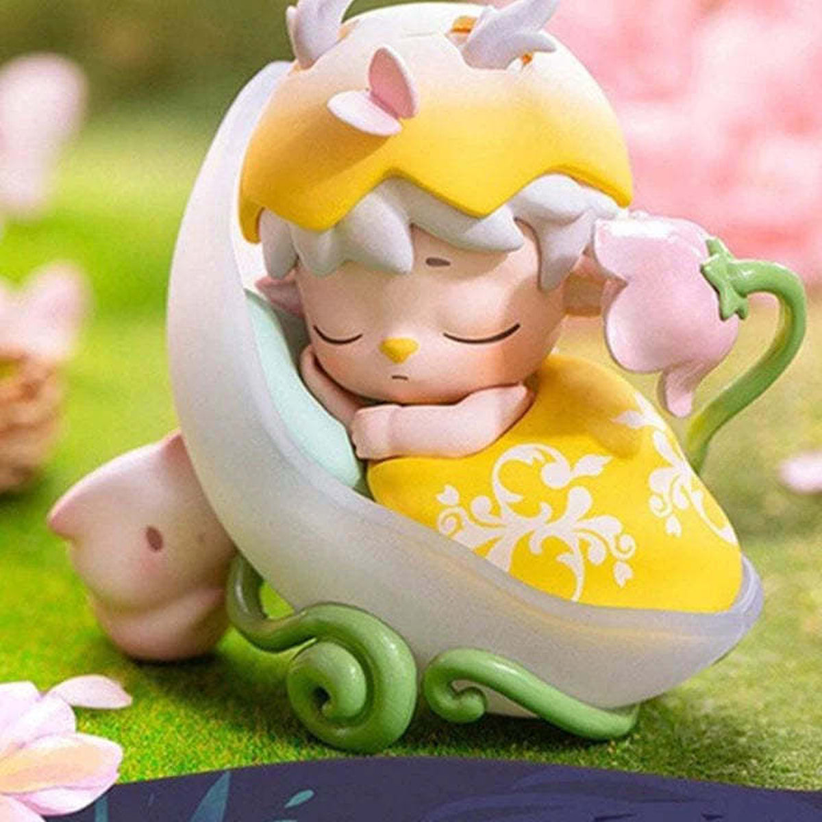 MiMi Peach Flower Series 2 Figures, Blind Box【Heyone】 - Yellow moon figure detail with upper head decoration cropped; random design not guaranteed