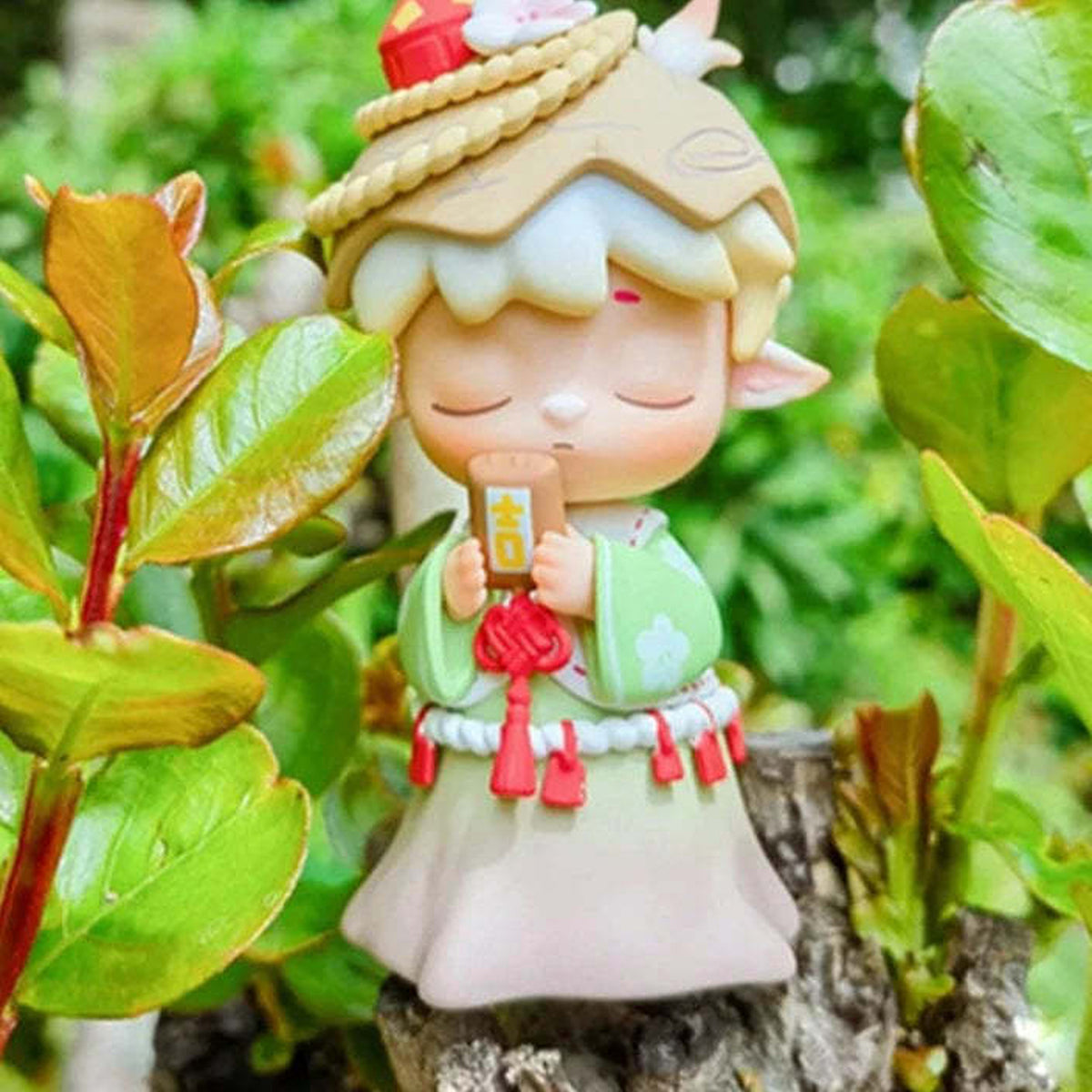 MiMi Peach Flower Series 2 Figures, Blind Box【Heyone】 - Green outfit figure detail with upper hat cropped; random design not guaranteed
