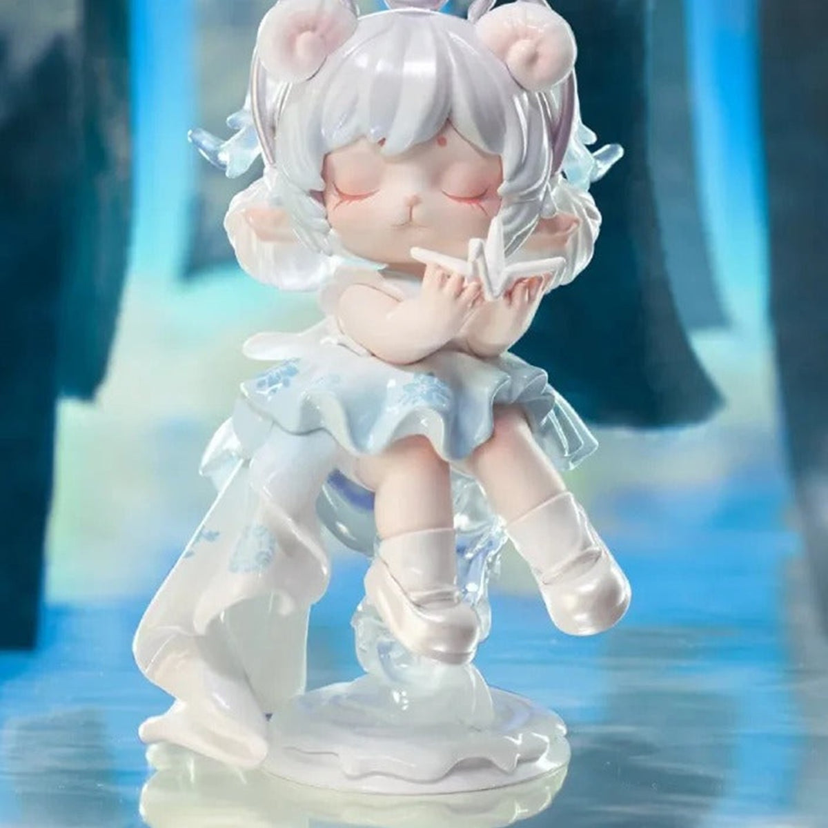 MIMIA Art Of Forgotten Dream Series Figures, Blind Box - Seated figure example with upper head edge cropped; random design not guaranteed