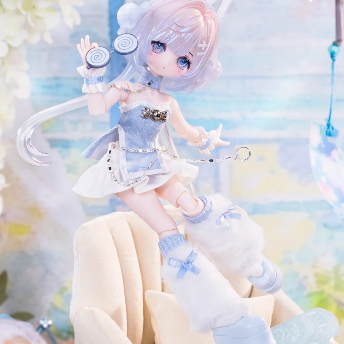 Minty Fortune Mini Oracle V3 Series 1/8 Action Figure  BJD Blind Box - Blue seated design example; random design not guaranteed