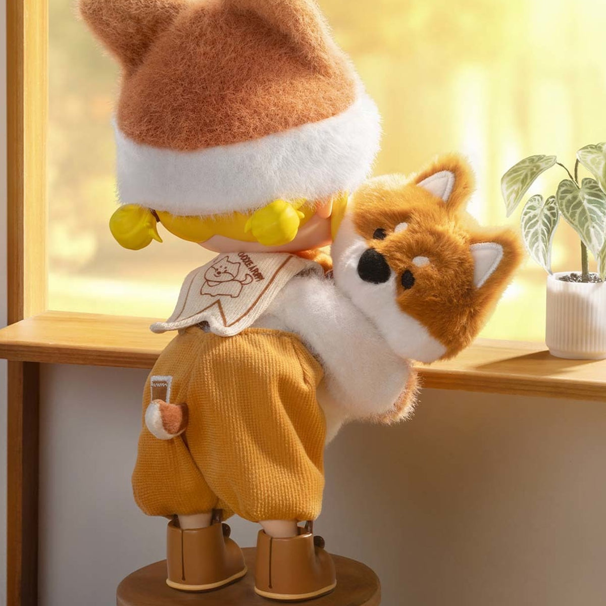 Rear view of the MOLLY Hugging 1/8 action figure, showing the dog-eared hat and costume while holding a plush dog.