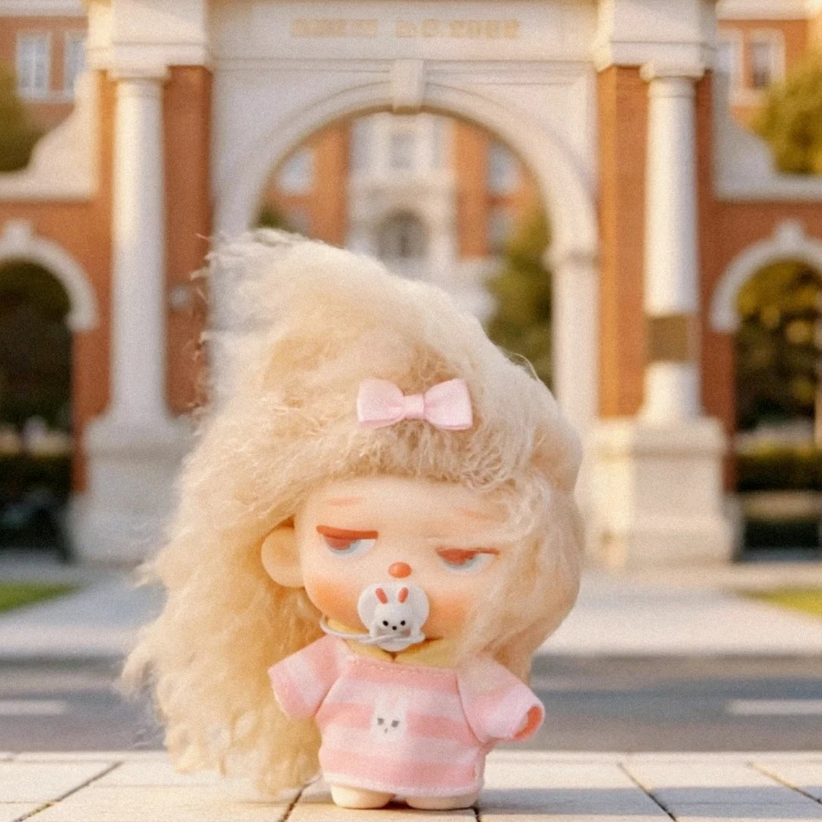 Mowdo After School Escape Series Plush Pendant Blind Box - Complete pale-haired Mowdo plush pendant body example; random design not guaranteed
