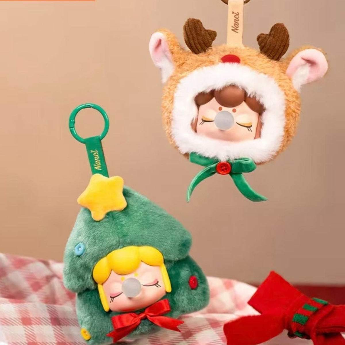 Nanci Christmas Gift: Christmas Gift tree and reindeer plush pendant design references