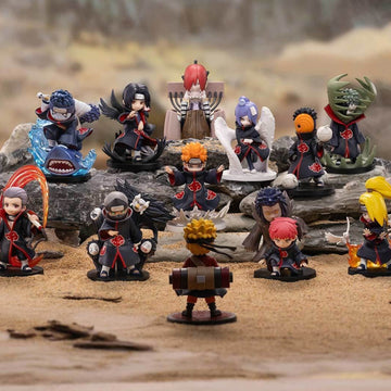 Naruto Shippuden Battle Against Akatsuki blind box series - series lineup display showing regular and secret character examples; not one blind box's contents