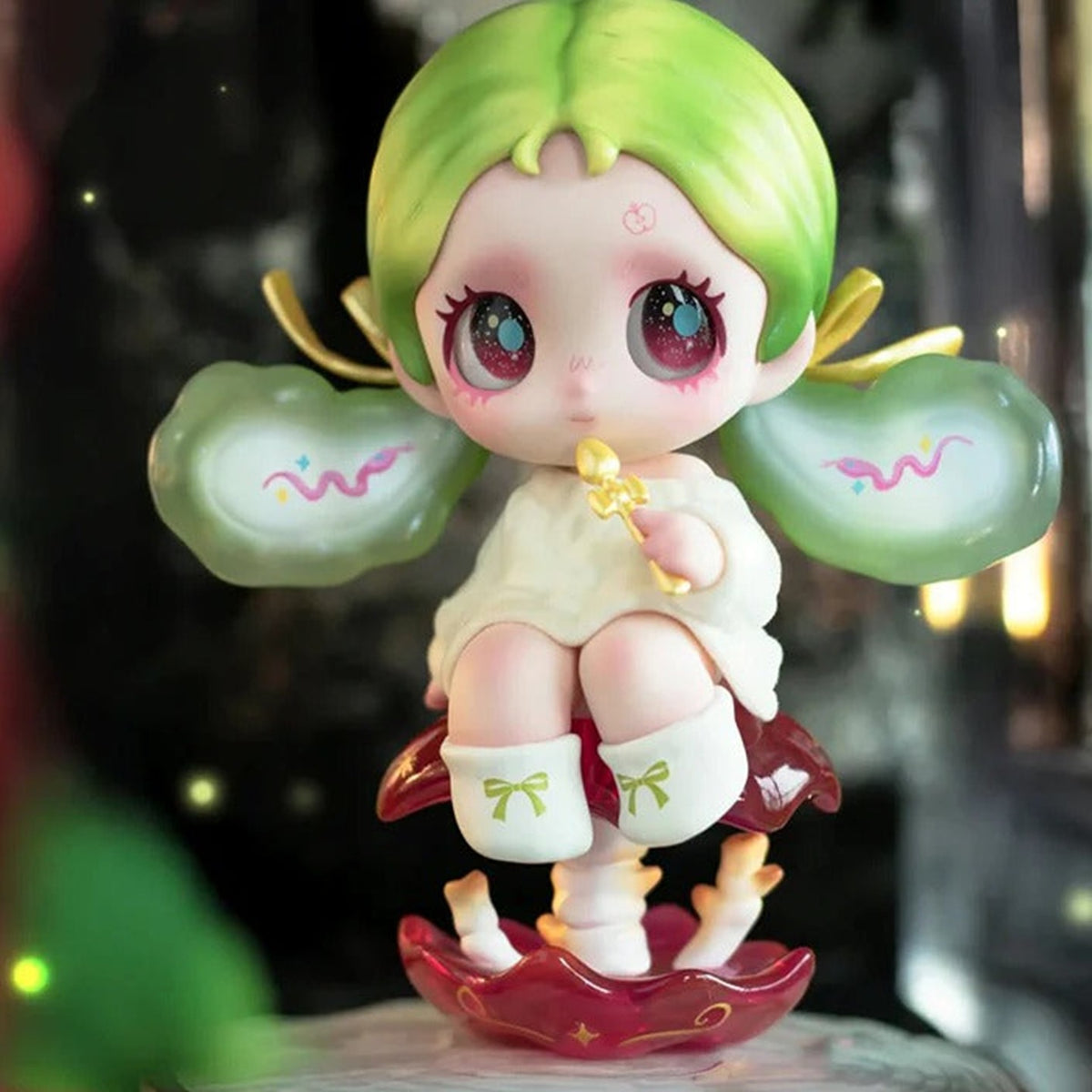 Ossia Feel The World Series Figures, Blind Box - Green-haired figure detail with upper hair edge cropped; random design not guaranteed