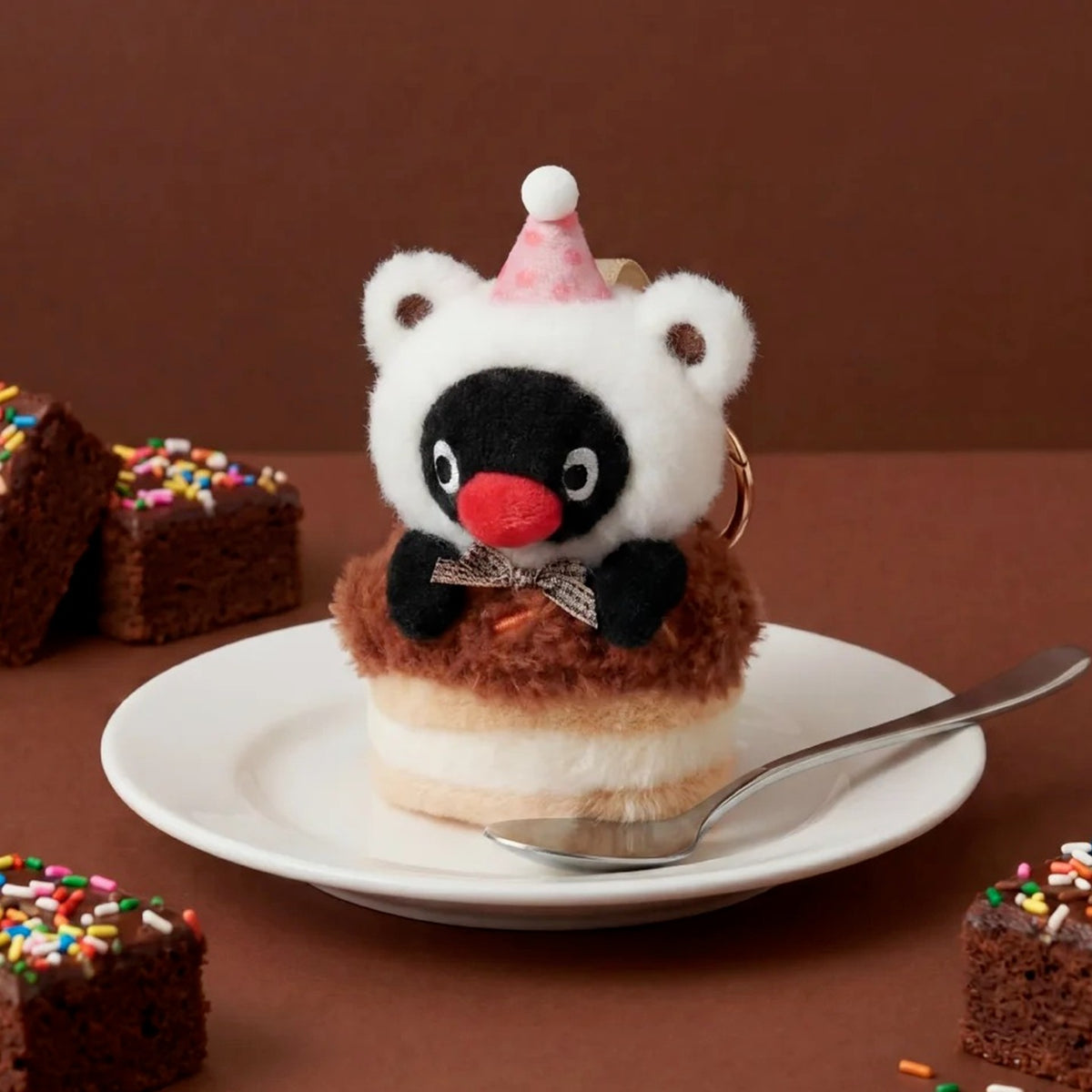 Pingu Chocolate Season Afternoon Tea Time Aroma Plush Pendant Blind Box - Complete Pingu white bear-costume plush pendant body example; random design not guaranteed