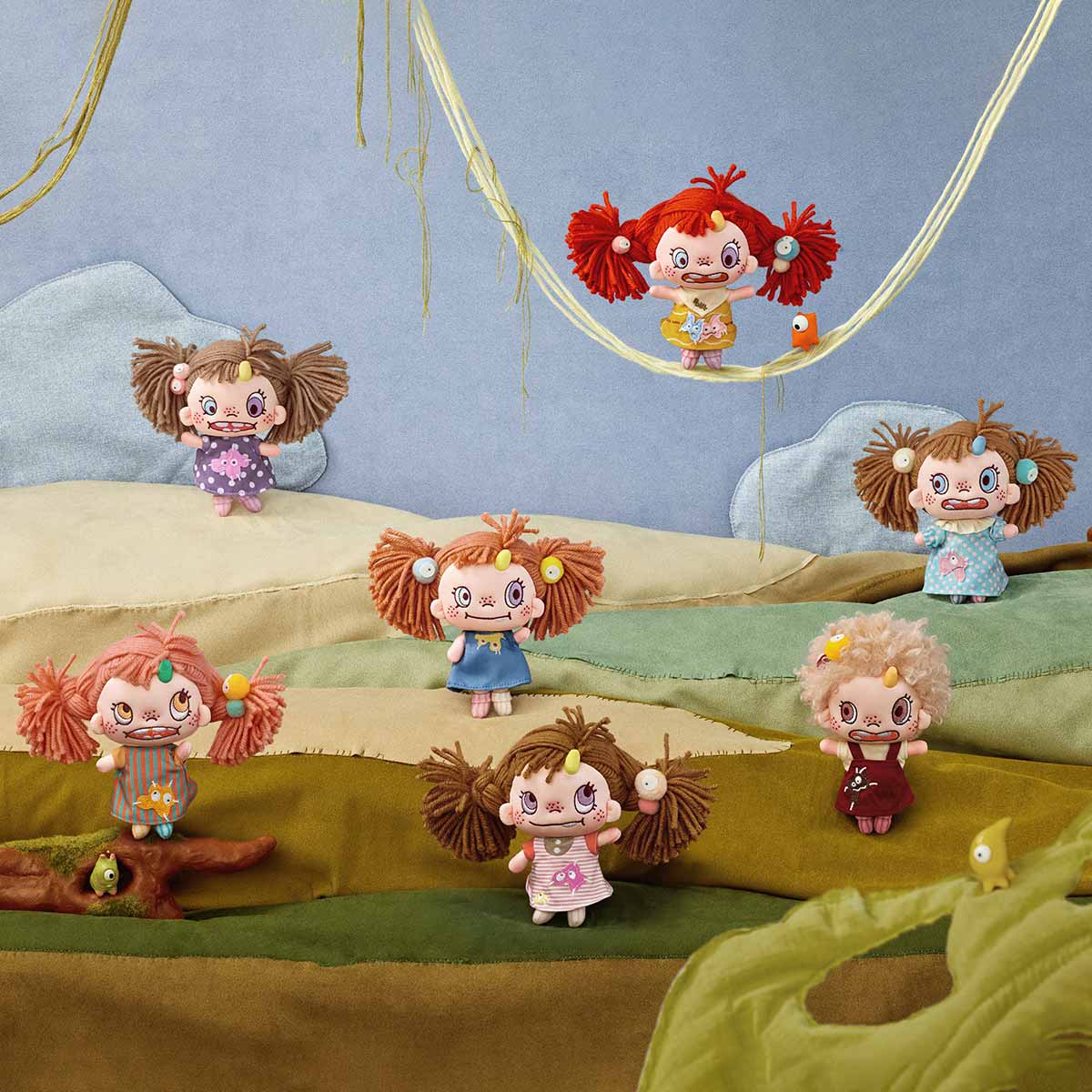 POLAR Smudge Puff series lineup showing regular designs and the secret design; display props are not included