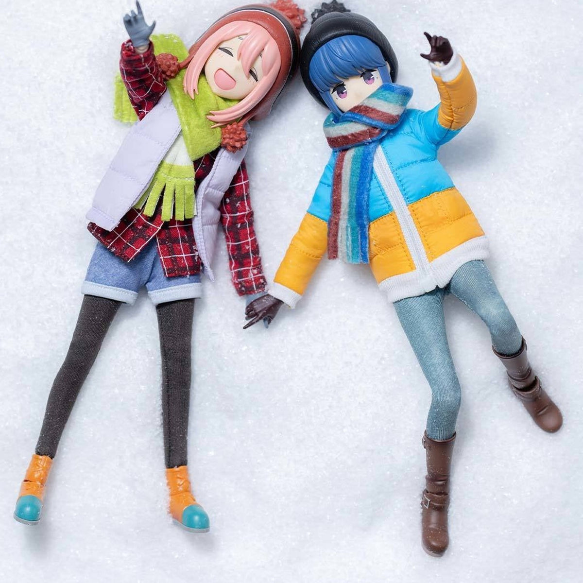 POP MART Laid-Back Camp Nadeshiko and Rin figures - comparison view, sold separately