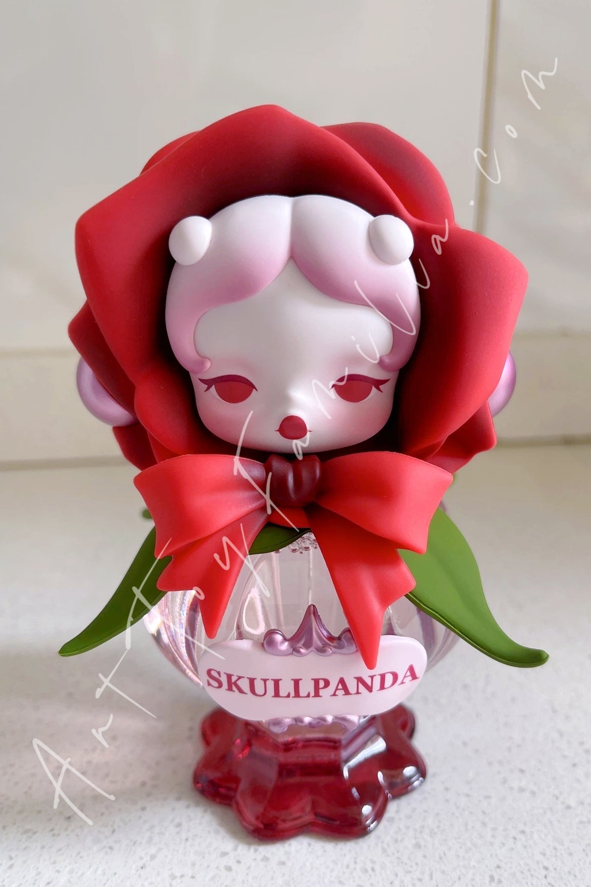 SKULLPANDA Petals in Four Acts Series Fragrance Spray - detail view | KikiBuddies