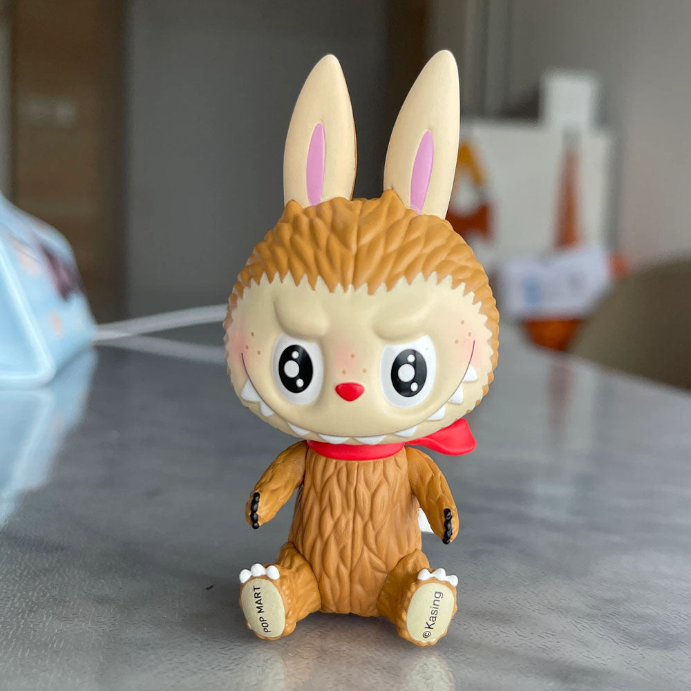 THE MONSTERS Labubu Toys Series 7.5-9.5cm - detail view | KikiBuddies