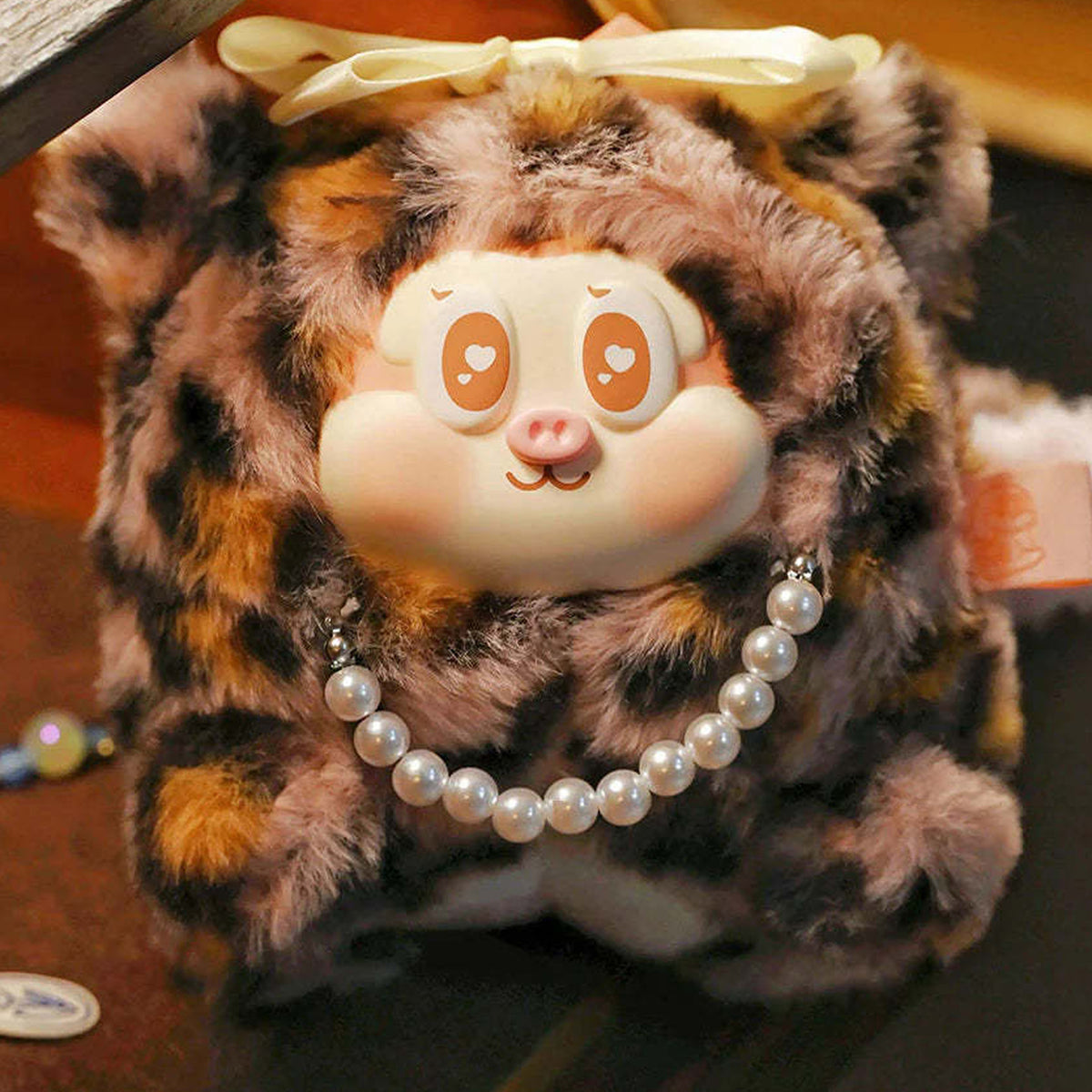 THE SLLO Flying Pig Series Plush Dolls, Blind Box - Leopard pattern complete plush pendant example; random design not guaranteed