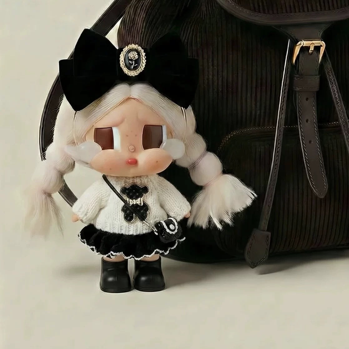 White Knit Bow 5-Piece Outfit Set for Crybaby 17cm - front view | KikiBuddies
