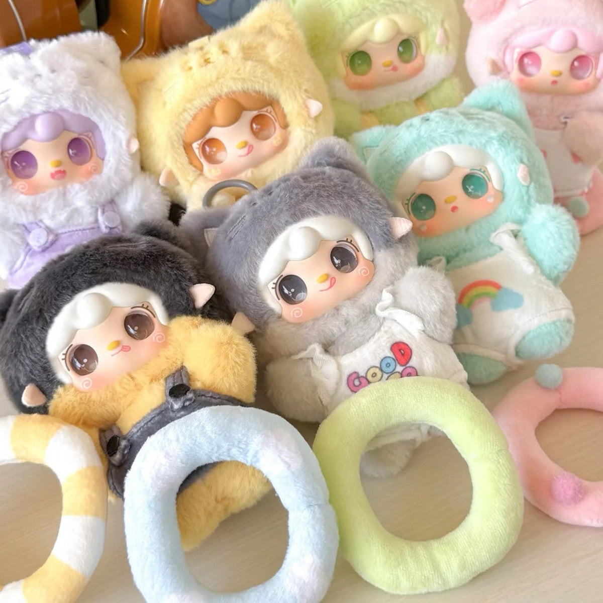 Yooki Meow Meow Summer Party Series Plush Dolls, Blind Box - Summer party series overview; random design not guaranteed