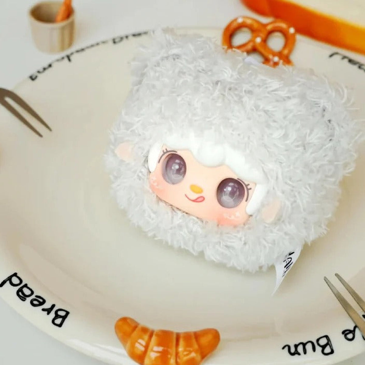 Yooki-V9 Generation Plush Blind Box-Pinch Little Bear - Complete white bear-themed plush pendant body example; random design not guaranteed