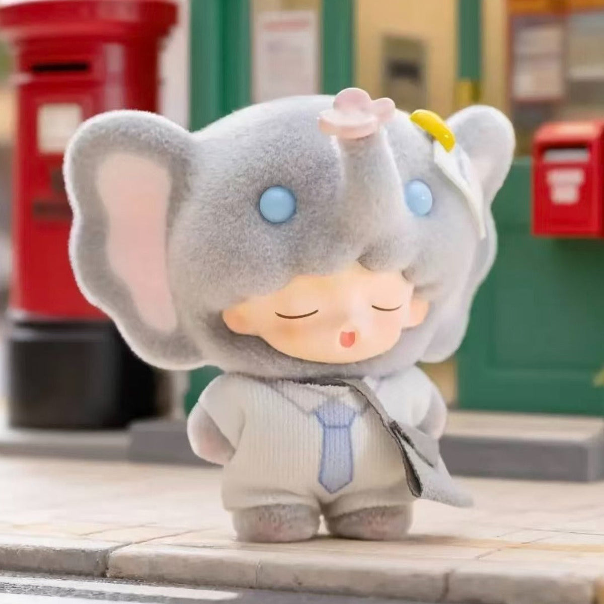 YUMO Cute Pet Family Series Mini Figures, Blind Box - Grey elephant complete design example; random design not guaranteed