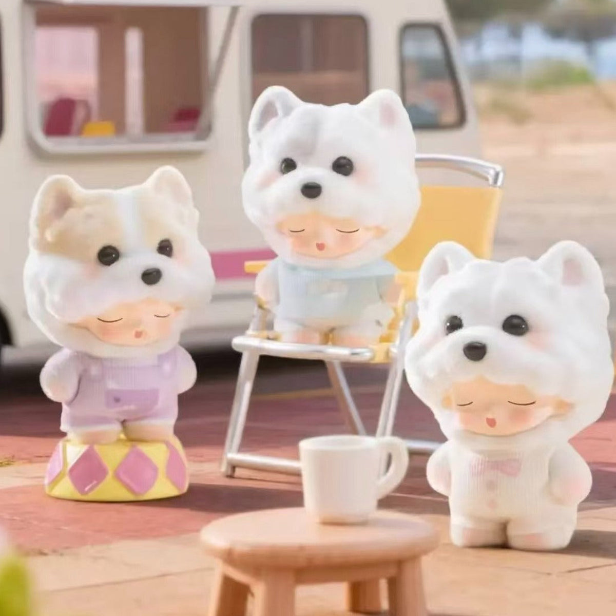 YUMO Cute Pet Family Series Mini Figures, Blind Box - White dog family design examples; random design not guaranteed
