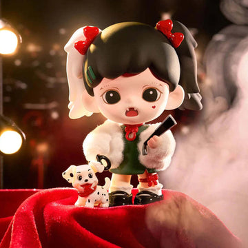 Zoraa I'm the Boss Figure design example with red hair bows; random design is not selectable